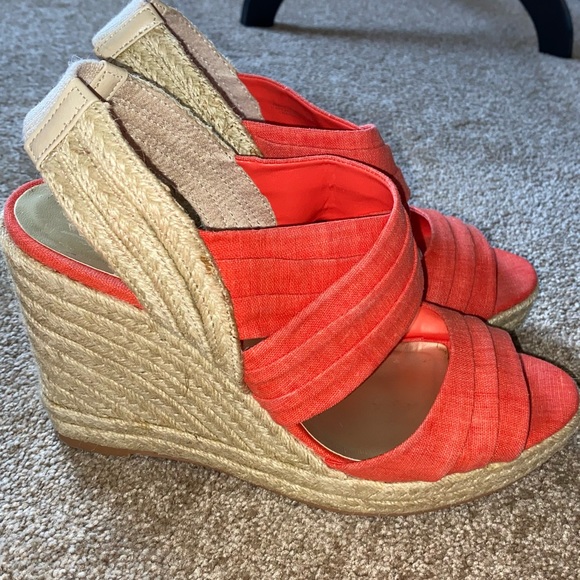 Ann Marino orange sandals with heel. - Picture 4 of 8